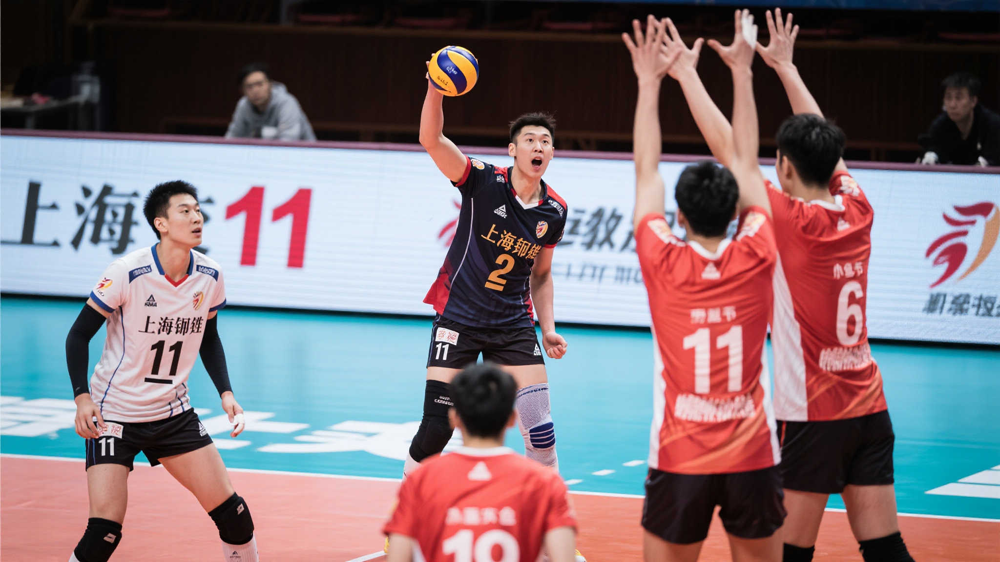 在团队体系里，一个个人英雄主义瞬间不仅鼓舞士气，还